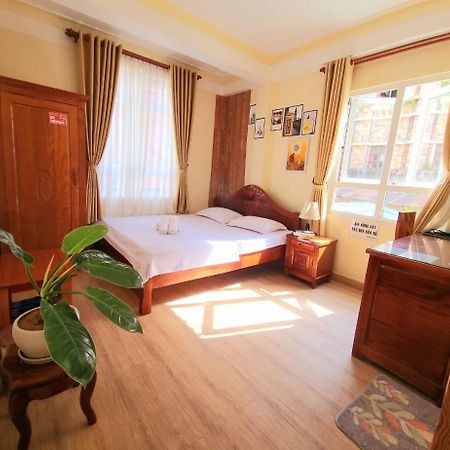 Binh Dao Hotel - Khach San Ngay Trung Tam Gia Re 大叻 外观 照片