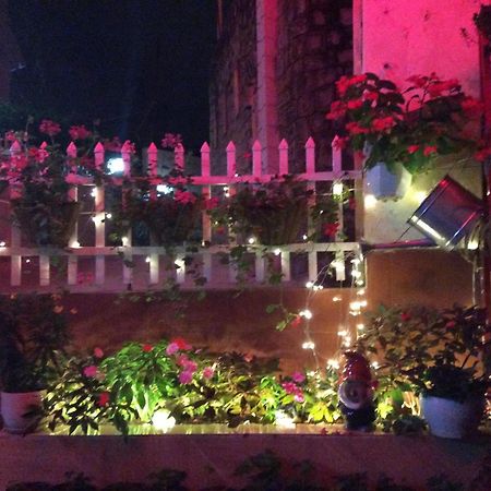 Binh Dao Hotel - Khach San Ngay Trung Tam Gia Re 大叻 外观 照片