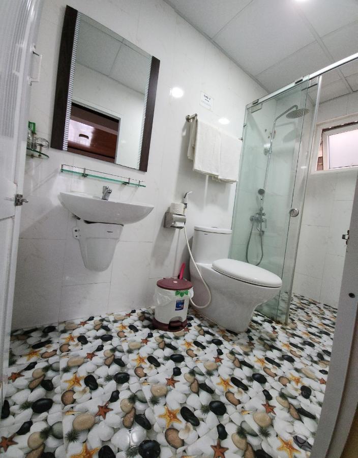 Binh Dao Hotel - Khach San Ngay Trung Tam Gia Re 大叻 外观 照片