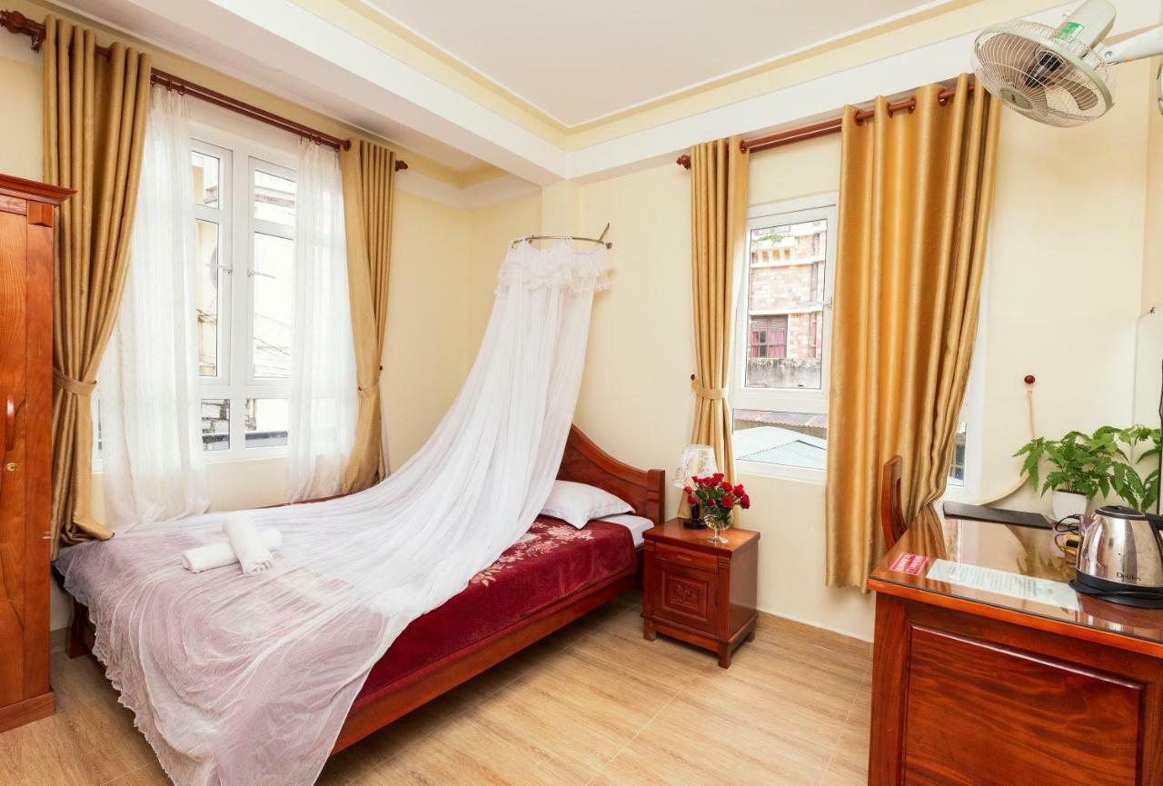 Binh Dao Hotel - Khach San Ngay Trung Tam Gia Re 大叻 外观 照片